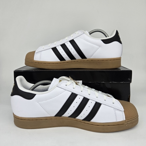 Adidas Superstar ADV IE0669 White Black Gum Men's Shoes Size 10.5 New - Picture 6 of 8